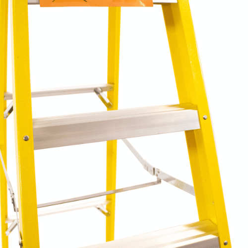 Vaunt 4 Tread Fiberglass Ladder 1.11m