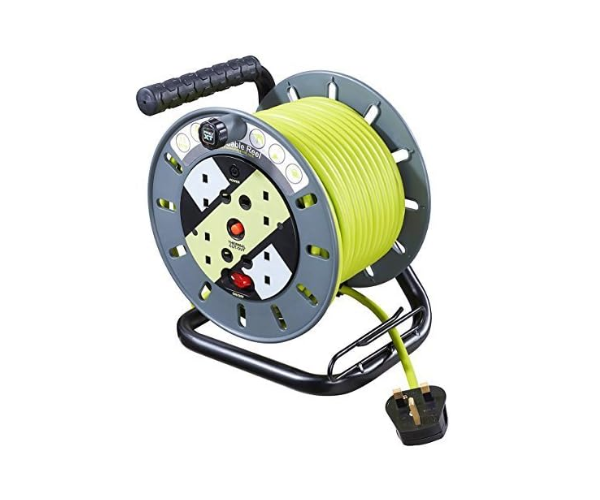 Luceco 4 SKT 25M 13A MED Open Reel UK